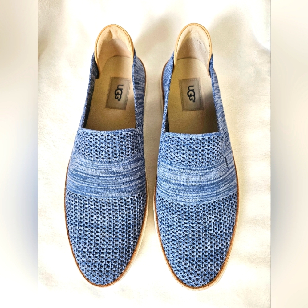 UGG Sammy Women's Sneakers Boat Shoes Blue Low Top Slip On Mesh Like Size 10.